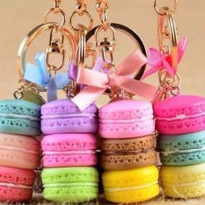 Macaron keychain